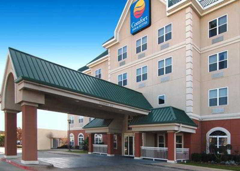 Quality Inn & Suites I-35 E-Walnut Hill Dallas Dış mekan fotoğraf