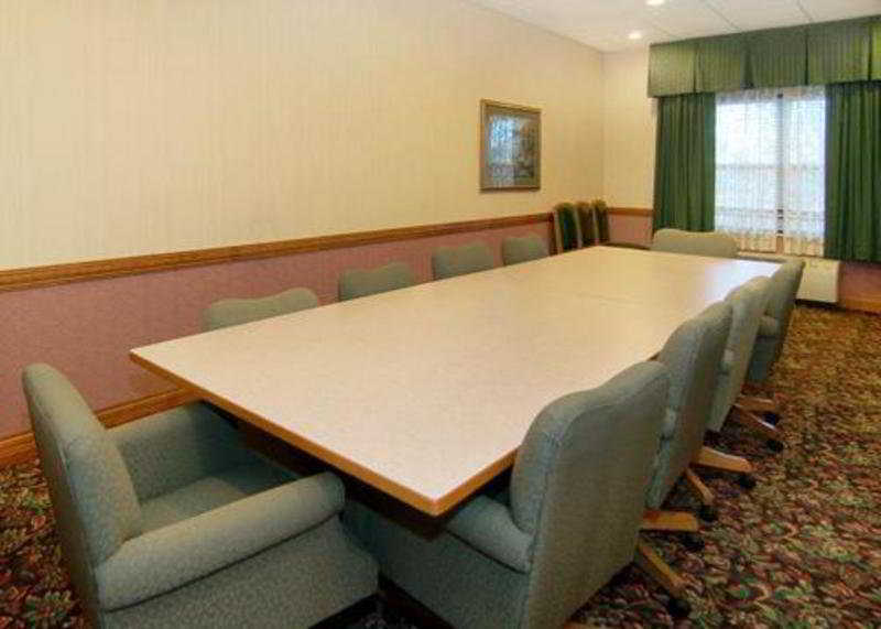 Quality Inn & Suites I-35 E-Walnut Hill Dallas Konforlar fotoğraf
