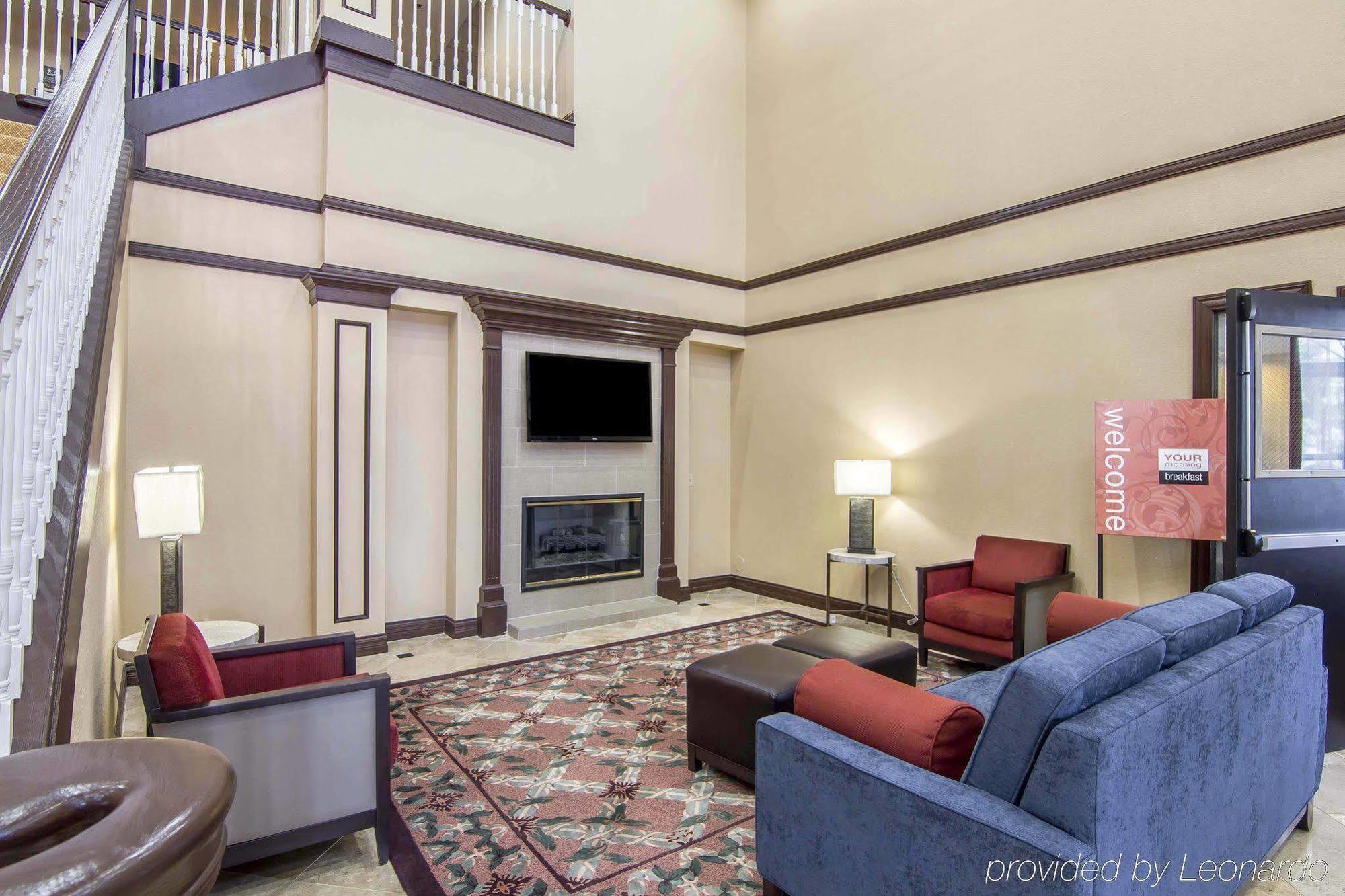 Quality Inn & Suites I-35 E-Walnut Hill Dallas Dış mekan fotoğraf